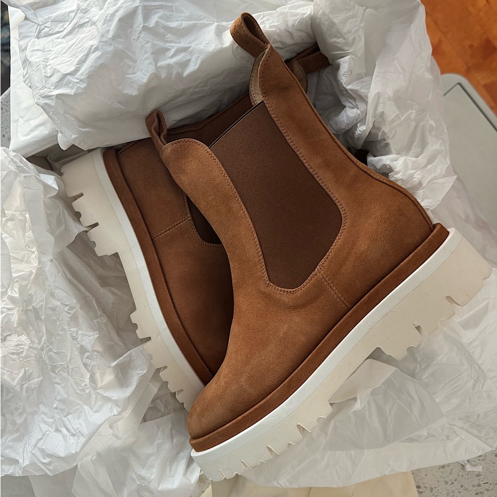 Dear Frances Tony boots, Tan suede, size 38.5 (US 8)